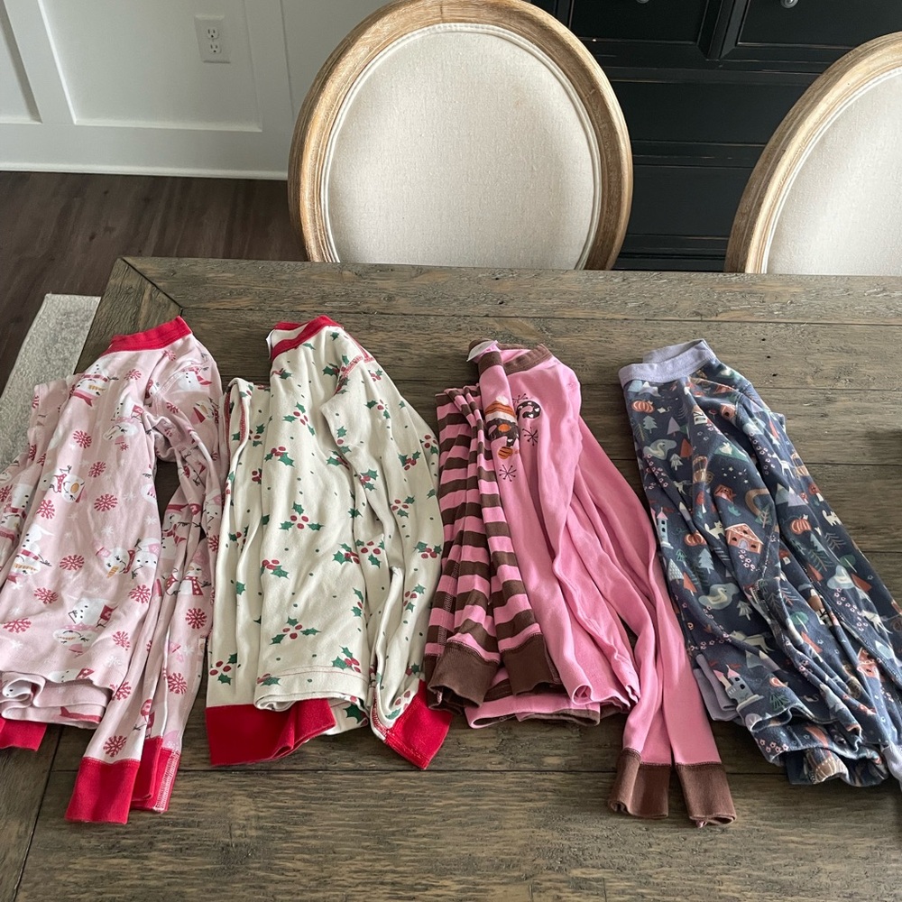 Girls Hanna Andersson pajamas lot size 10